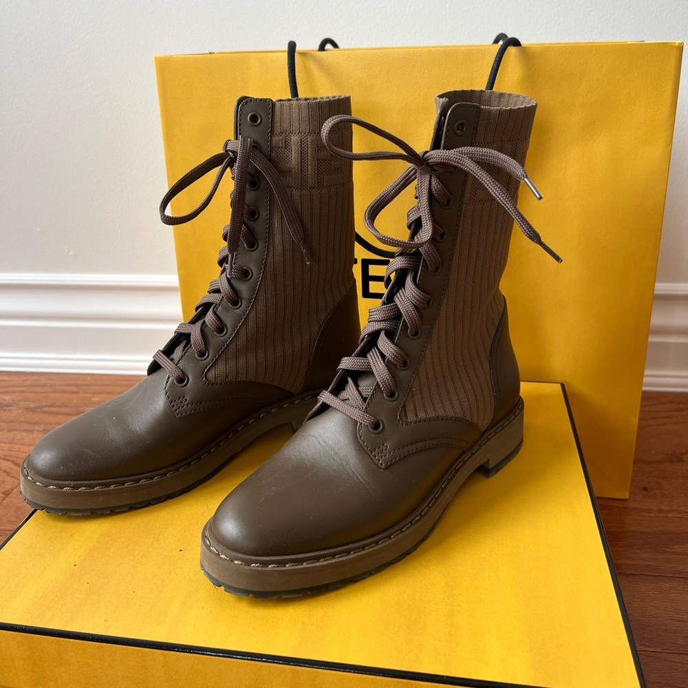 Fendi Rockoko Boots 8W NWT